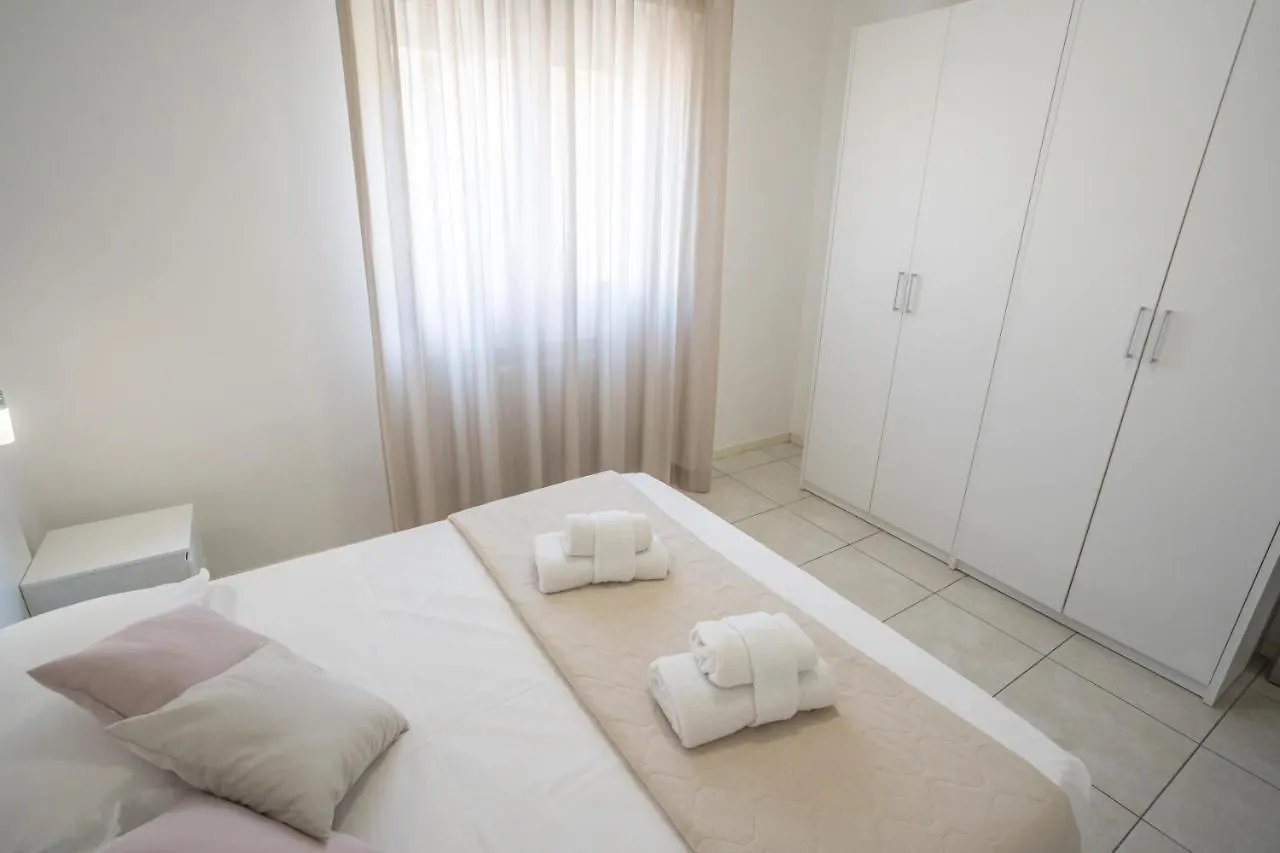 Rimini Bay Suites&Residence 3*,