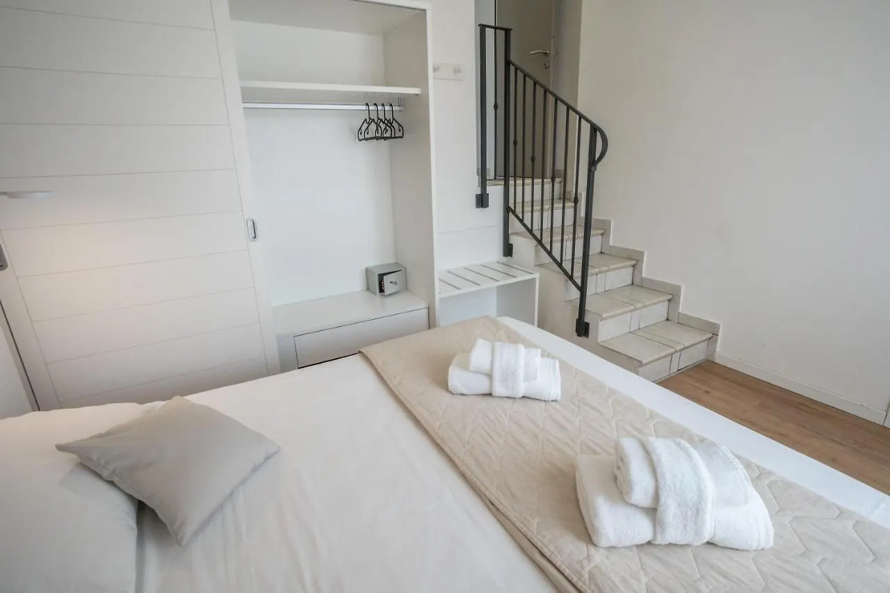 Rimini Bay Suites&Residence 3*,